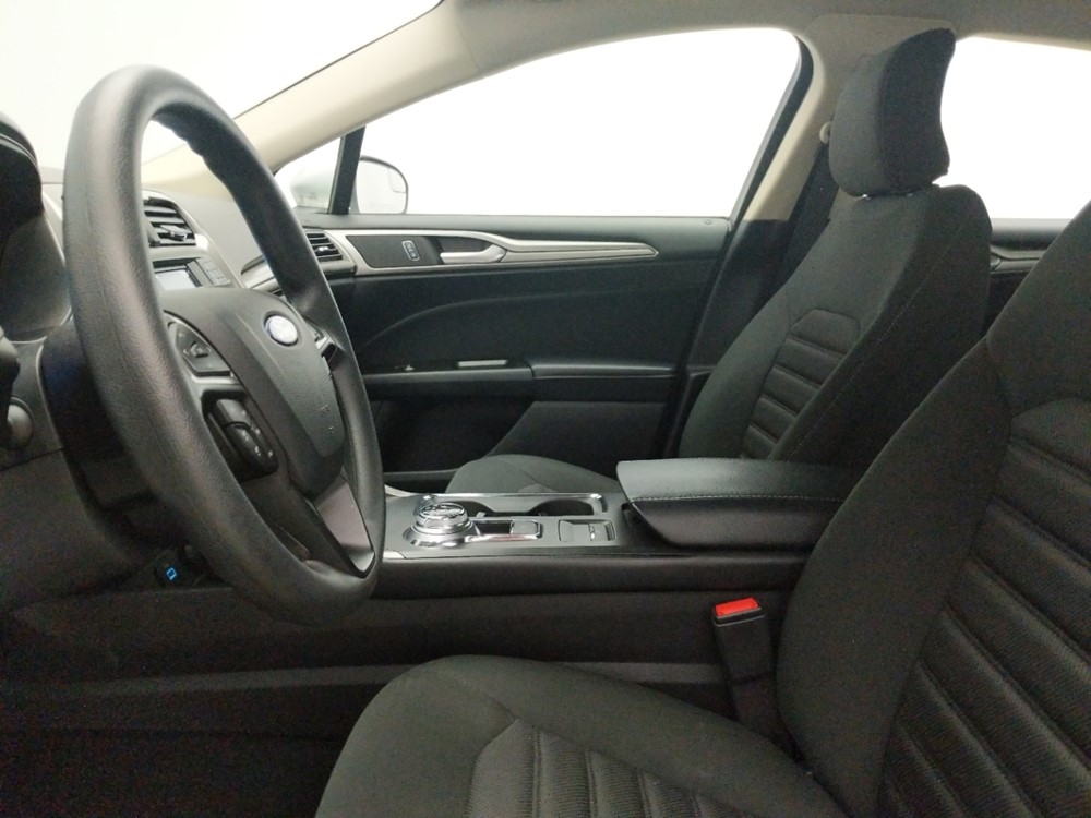 2017 Ford Fusion - Driver Front Seat