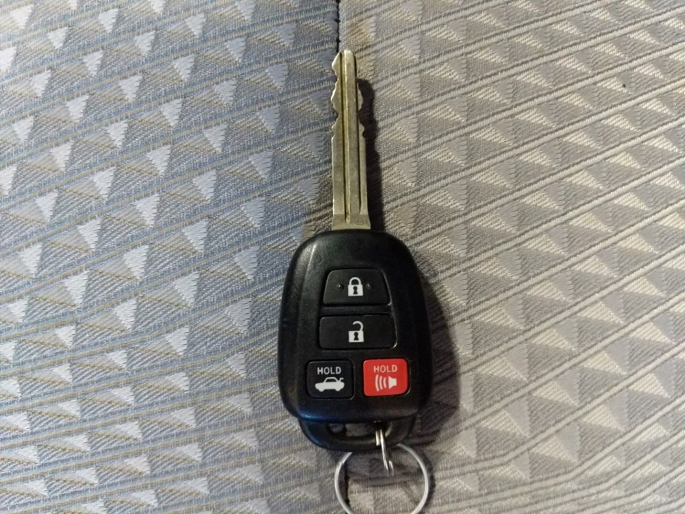 2012 Toyota Camry - Keys