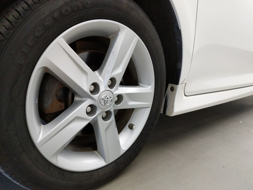 2012 Toyota Camry - Wheel