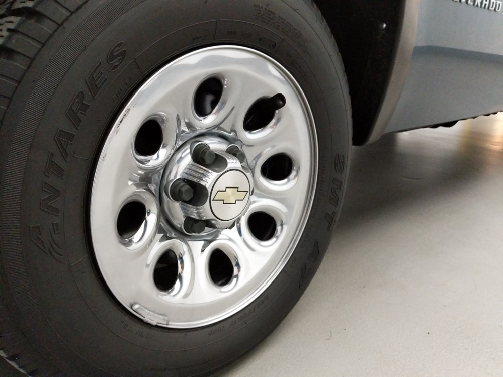 2011 Chevrolet Silverado 1500 - Wheel