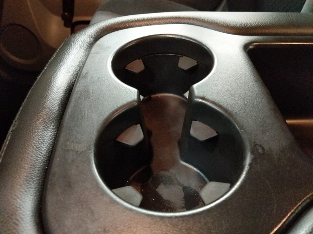 2011 Chevrolet Silverado 1500 - Center Console/Cup Holders