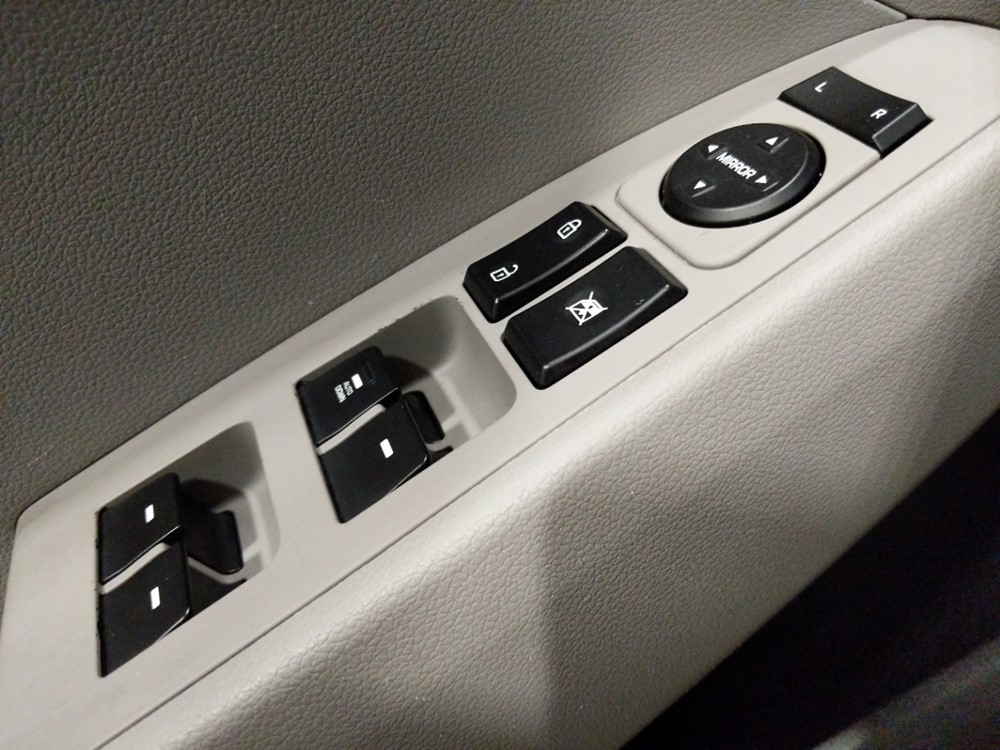 2017 Hyundai Elantra - Driver Power Windows/Lock Control