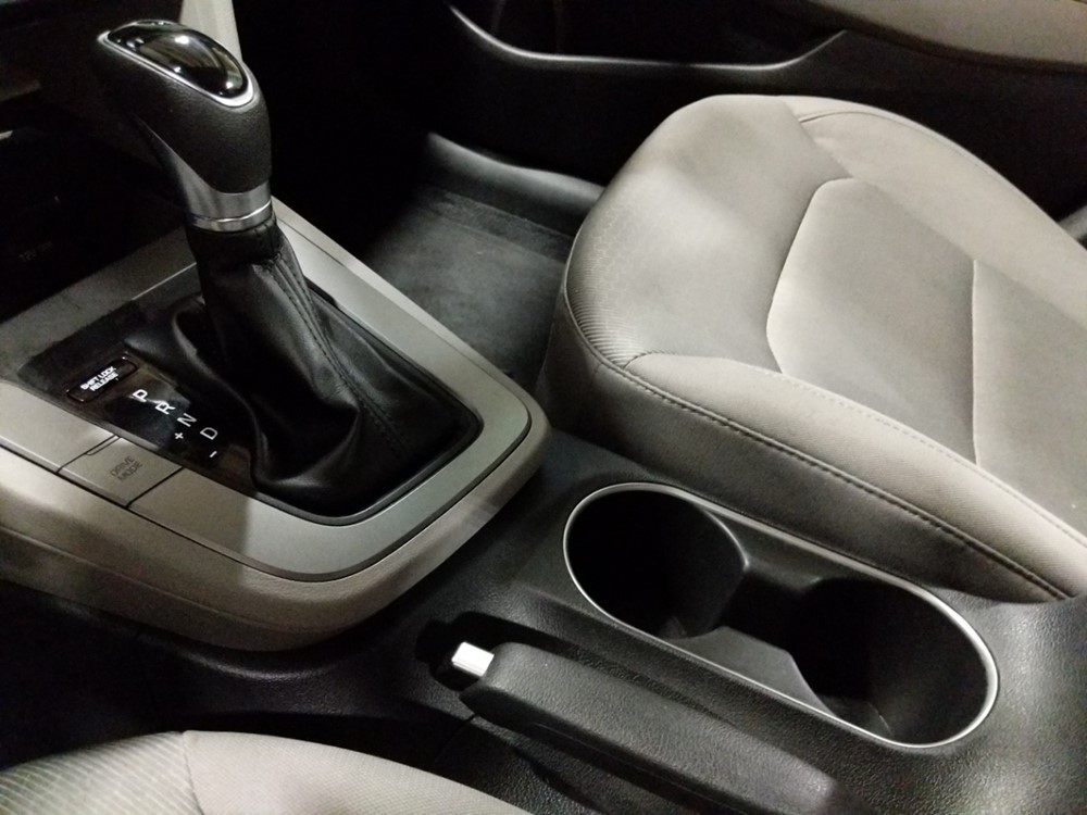 2018 Hyundai Elantra - Center Console/Cup Holders