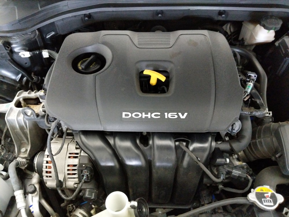 2018 Hyundai Elantra - Engine