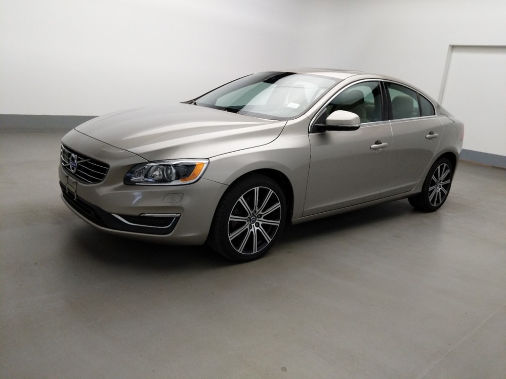 Used 2015 Volvo S60 Driver Front Bumper