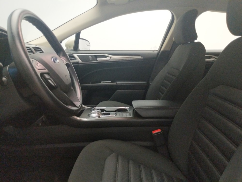 2017 Ford Fusion - Driver Front Seat