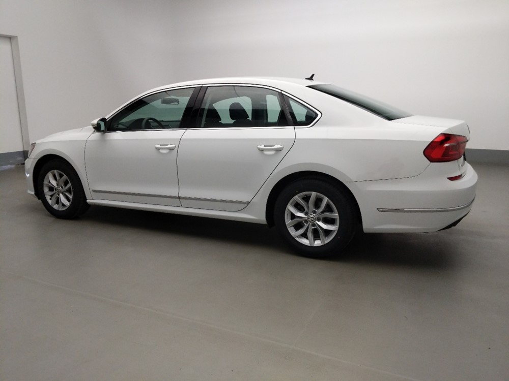 2016 Volkswagen Passat - Driver Rear Side