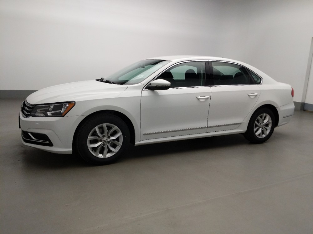 2016 Volkswagen Passat - Driver Front Side
