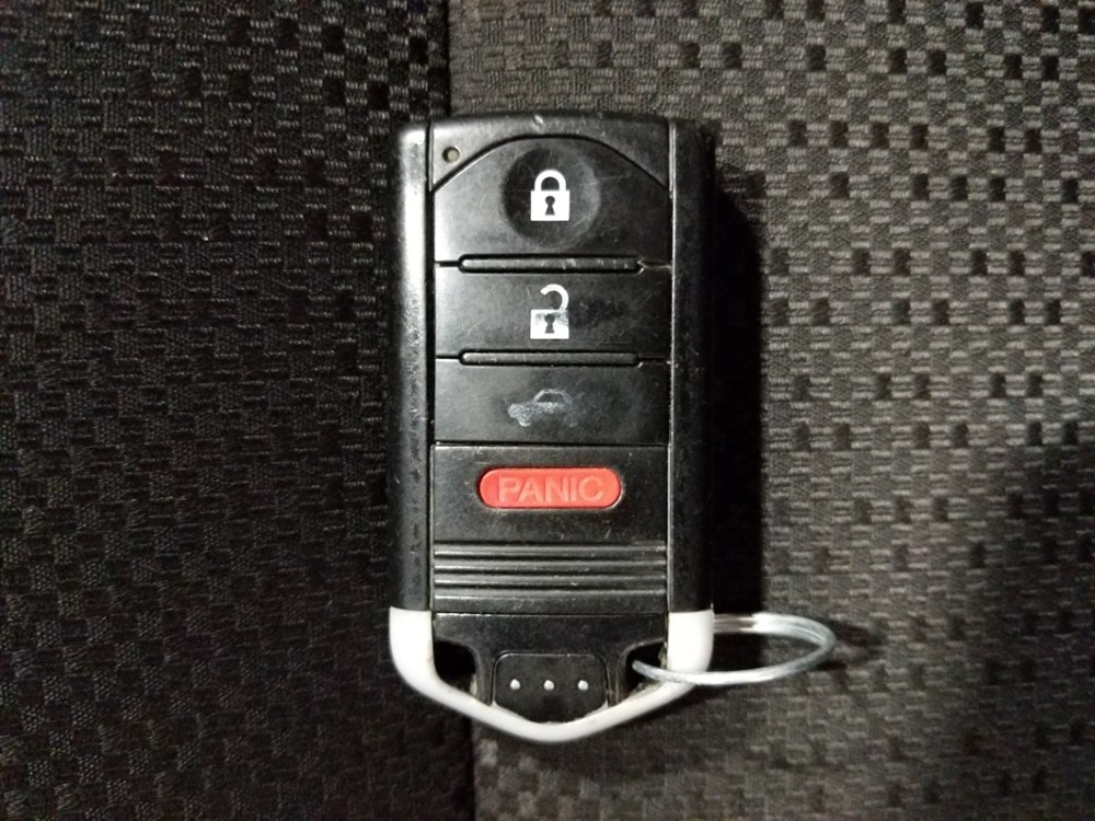 2013 Acura ILX - Keys