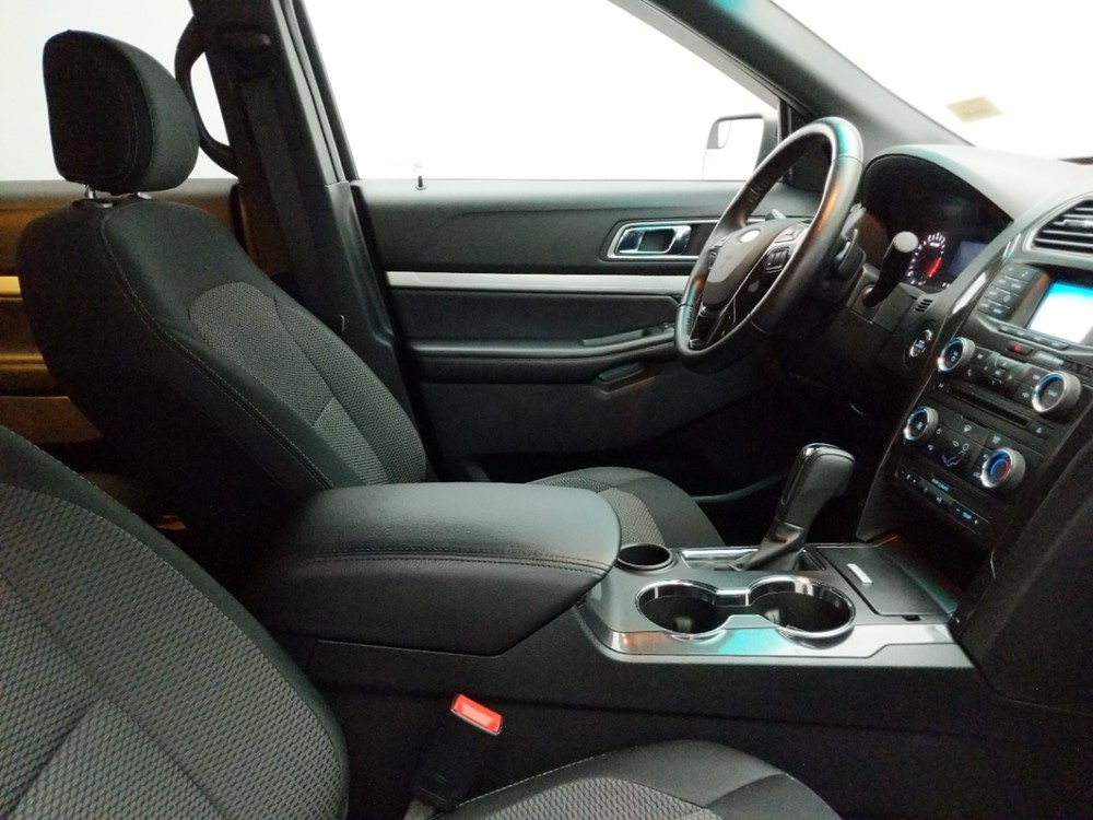 2016 Ford Explorer - Passenger Front Seat