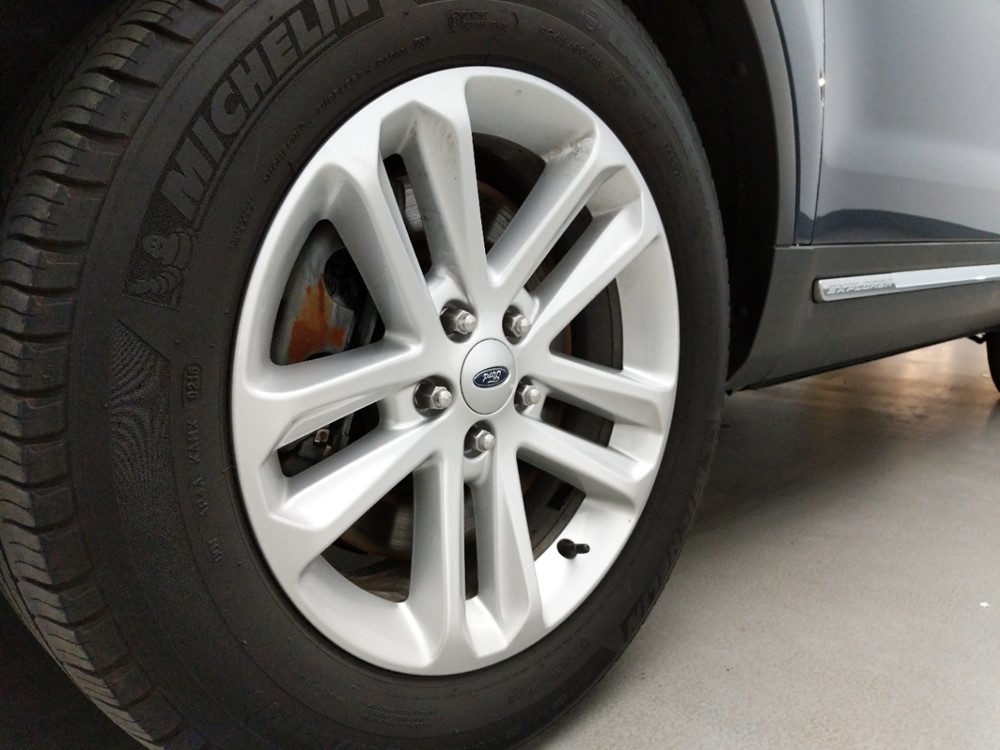 2016 Ford Explorer - Wheel