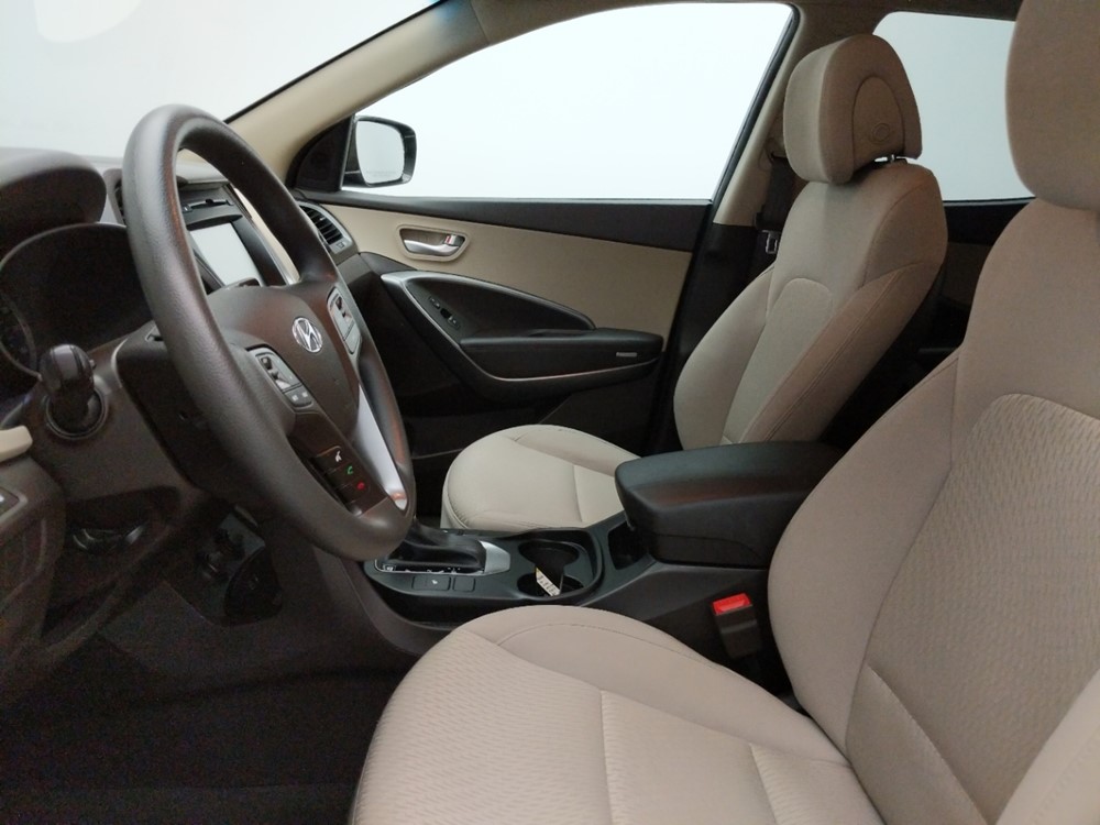 2018 Hyundai Santa Fe - Driver Front Seat
