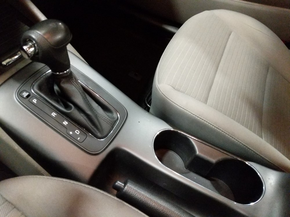 2015 Kia Forte - Center Console/Cup Holders
