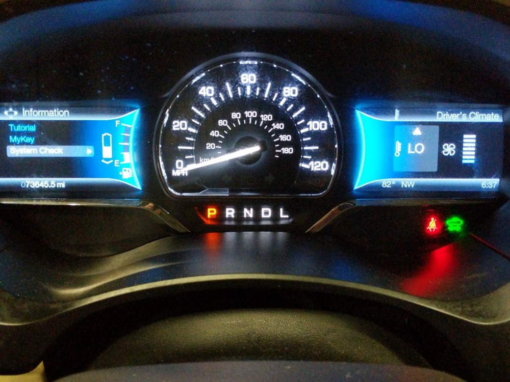 2013 Lincoln MKZ - Odometer Close Up
