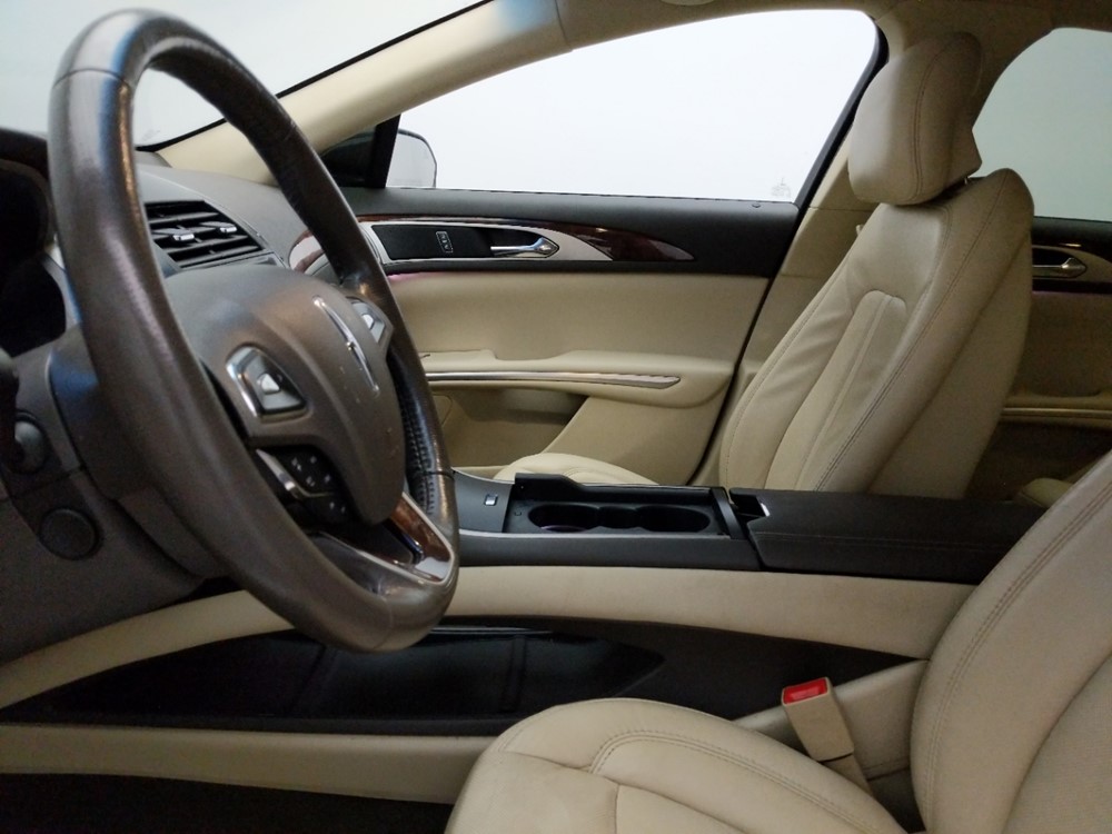 2013 Lincoln MKZ - Driver Front Seat