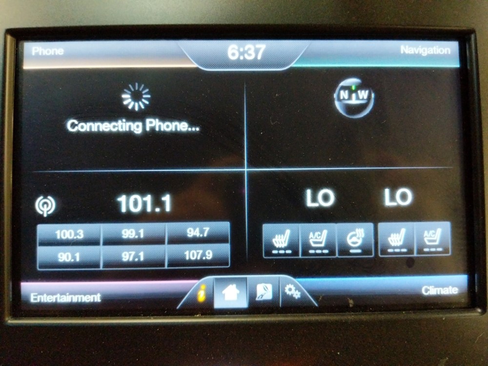 2013 Lincoln MKZ - Stereo Package