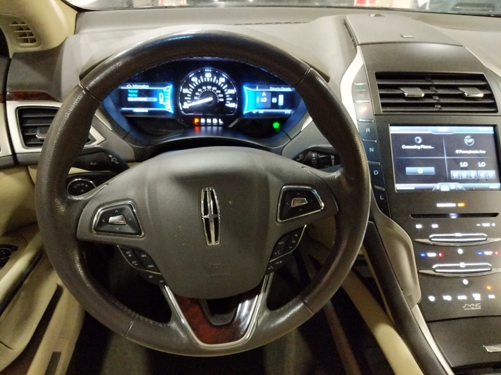 2013 Lincoln MKZ - Driver Dash