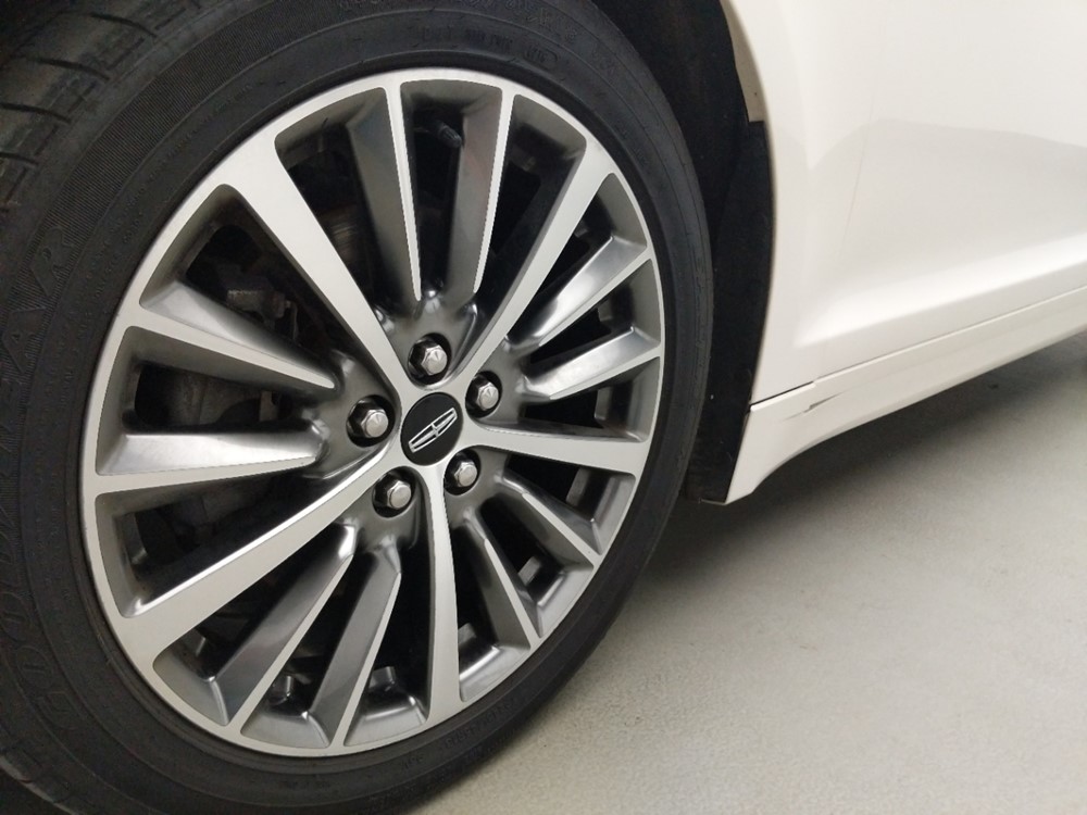 2017 Lincoln MKZ - Wheel