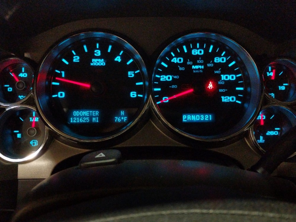 2009 Chevrolet Silverado 1500 - Odometer Close Up