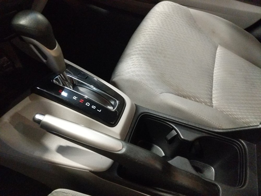 2015 Honda Civic - Center Console/Cup Holders