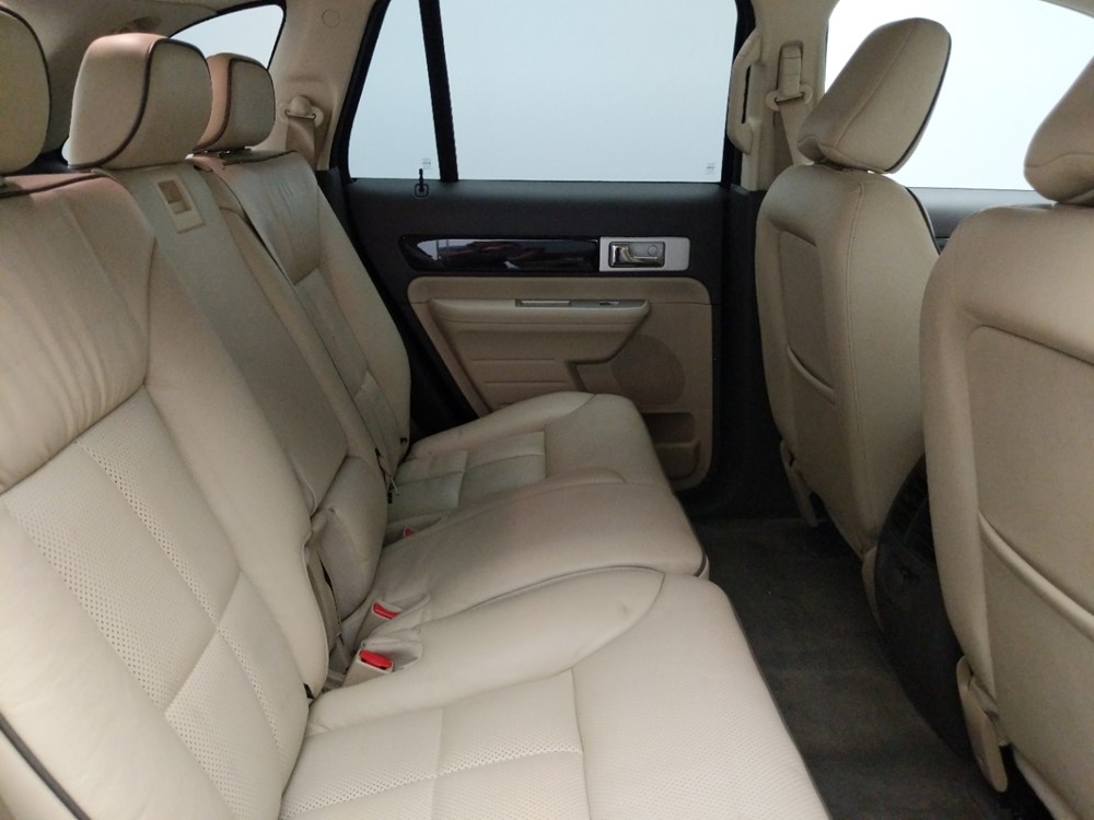 2009 Lincoln MKX - Passenger Rear Seat