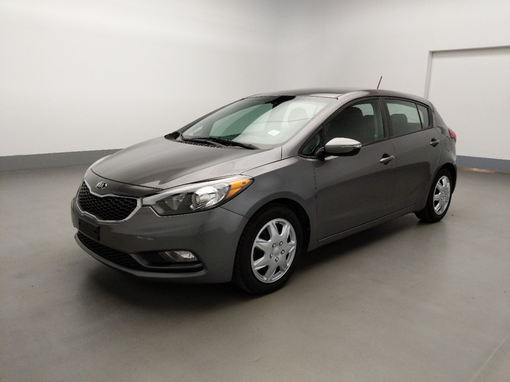 Used 2016 Kia Forte5 Driver Front Bumper