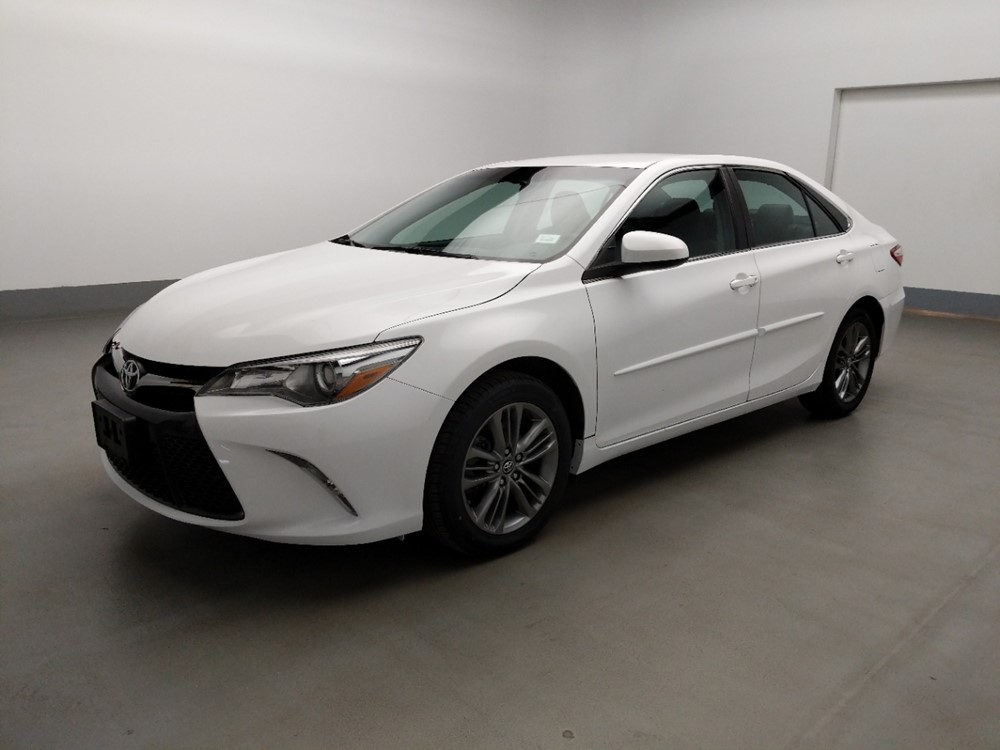 Used 2017 Toyota Camry Driver Front Bumper