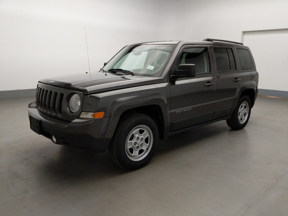 Used 2016 Jeep Patriot Driver Front Bumper