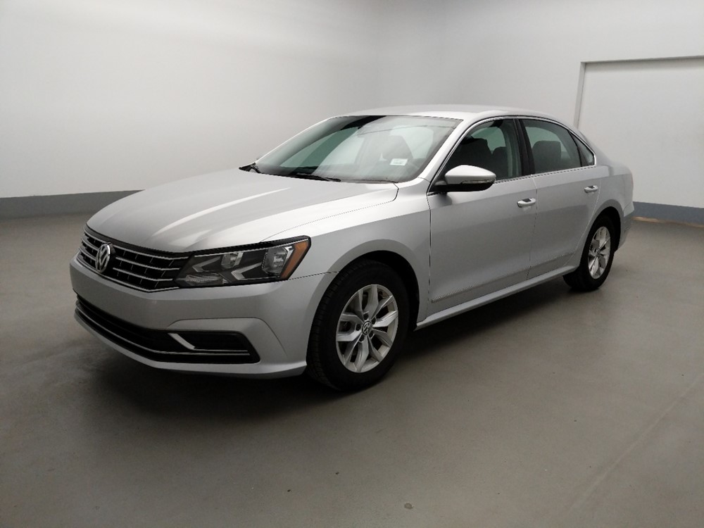 Used 2016 Volkswagen Passat Driver Front Bumper