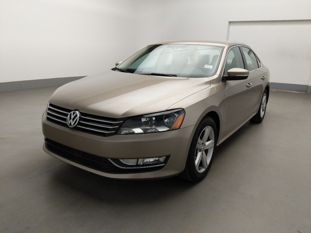 Used 2015 Volkswagen Passat Driver Front Bumper