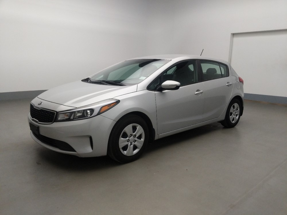 Used 2017 Kia Forte5 Driver Front Bumper