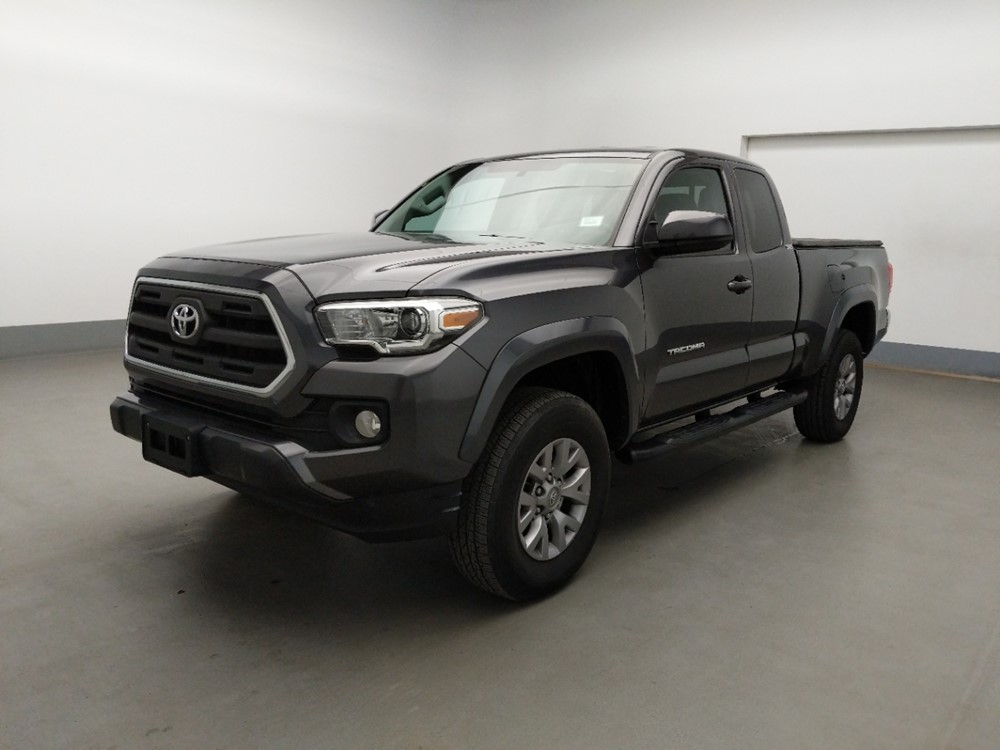 Used 2016 Toyota Tacoma Driver Front Bumper