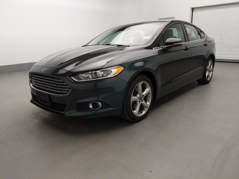 Used 2016 Ford Fusion Driver Front Bumper