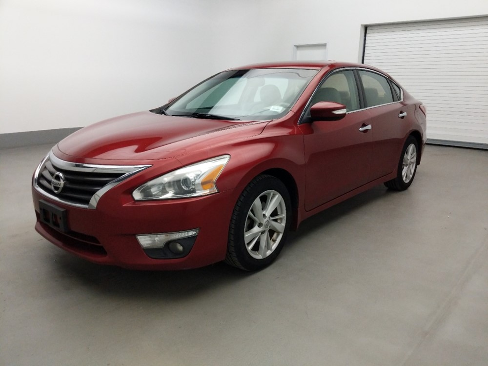 Used 2013 Nissan Altima Driver Front Bumper