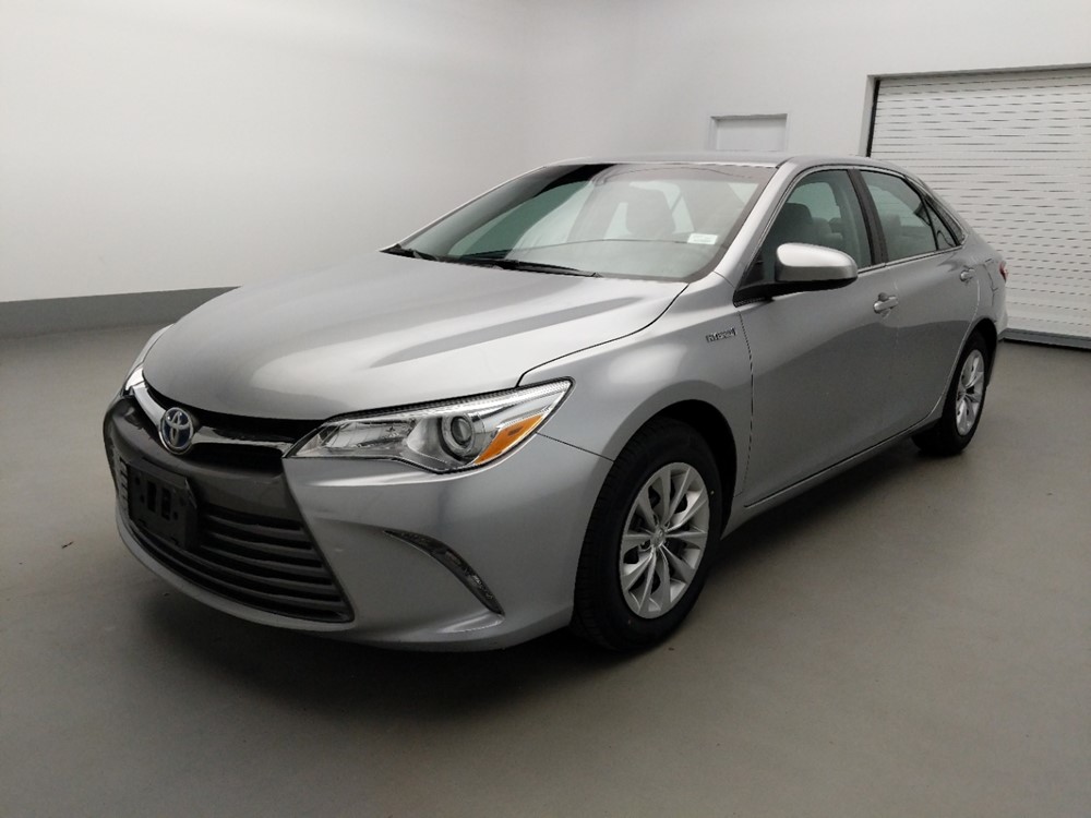 Used 2016 Toyota Camry Driver Front Bumper