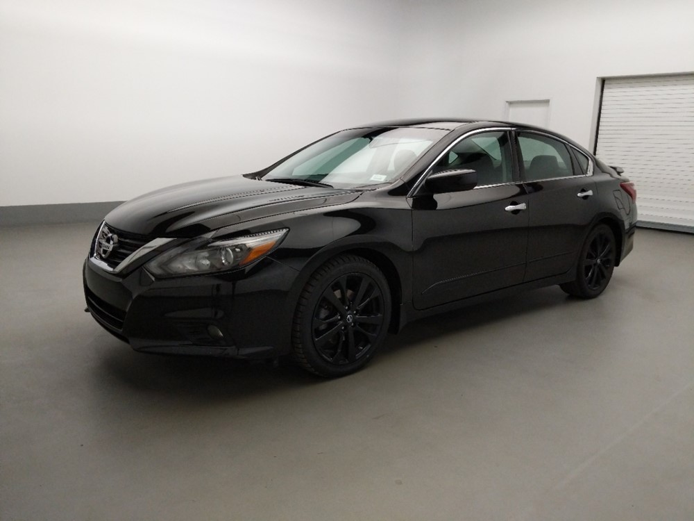Used 2017 Nissan Altima Driver Front Bumper