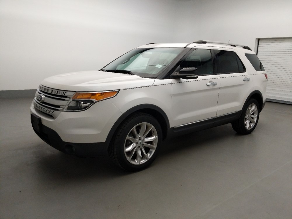 Used 2013 Ford Explorer Driver Front Bumper