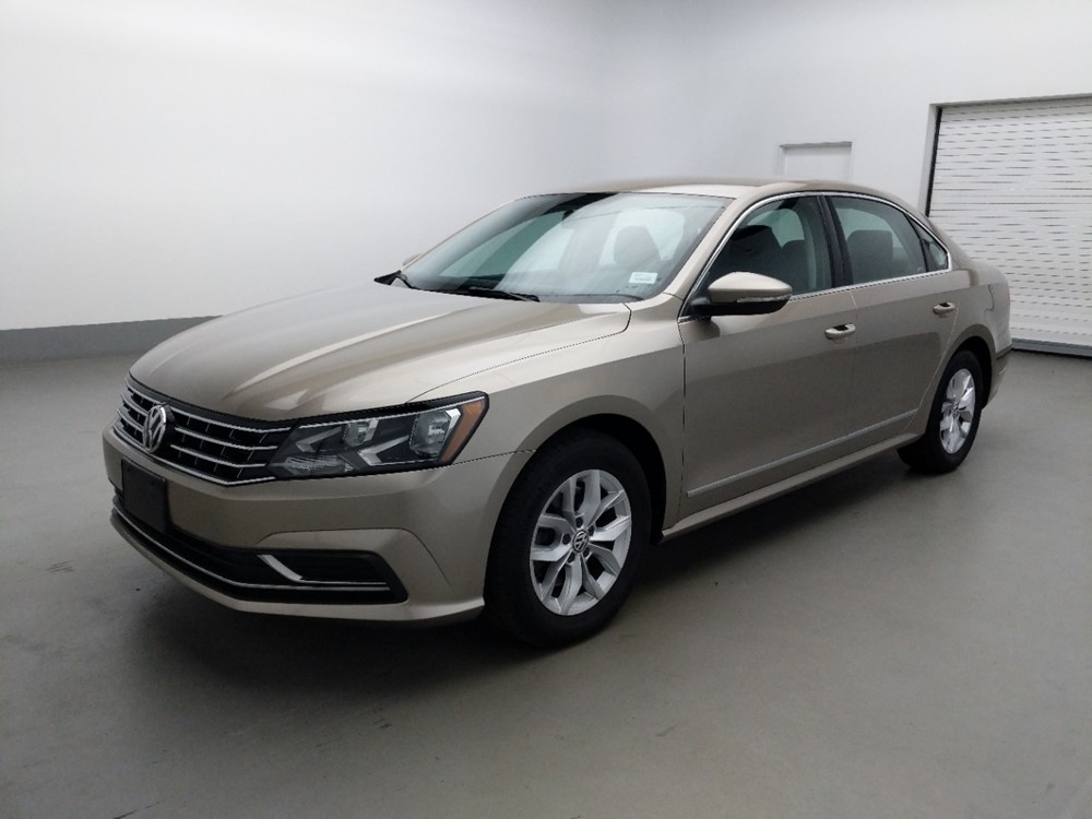 Used 2016 Volkswagen Passat Driver Front Bumper