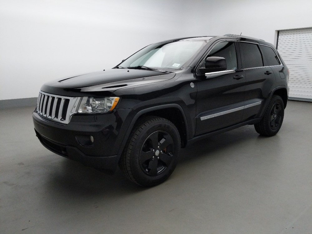 Used 2011 Jeep Grand Cherokee Driver Front Bumper