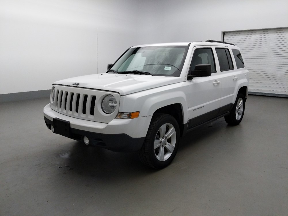 Used 2014 Jeep Patriot Driver Front Bumper