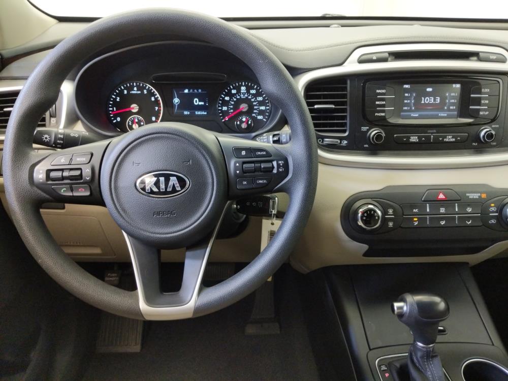 2017 Kia Sorento - Driver Dash