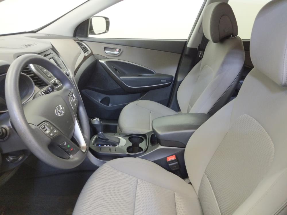 2017 Hyundai Santa Fe - Driver Front Seat
