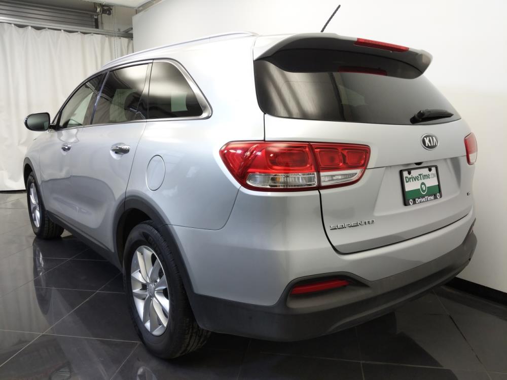 2017 Kia Sorento - Driver Rear Side