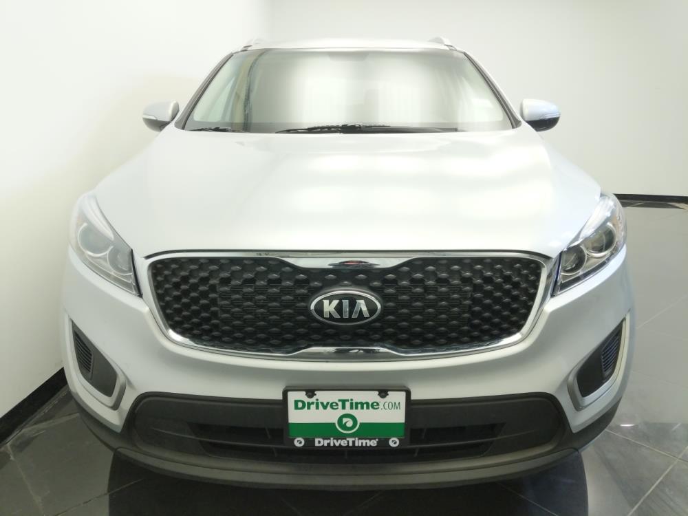 2017 Kia Sorento - Driver Rear Trunk