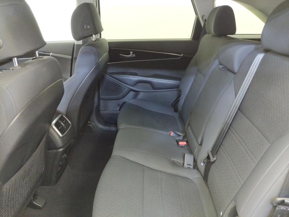 2017 Kia Sorento - Driver Rear Seat