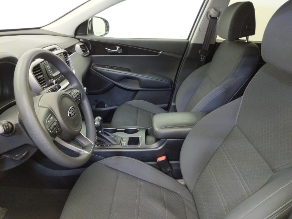 2017 Kia Sorento - Driver Front Seat