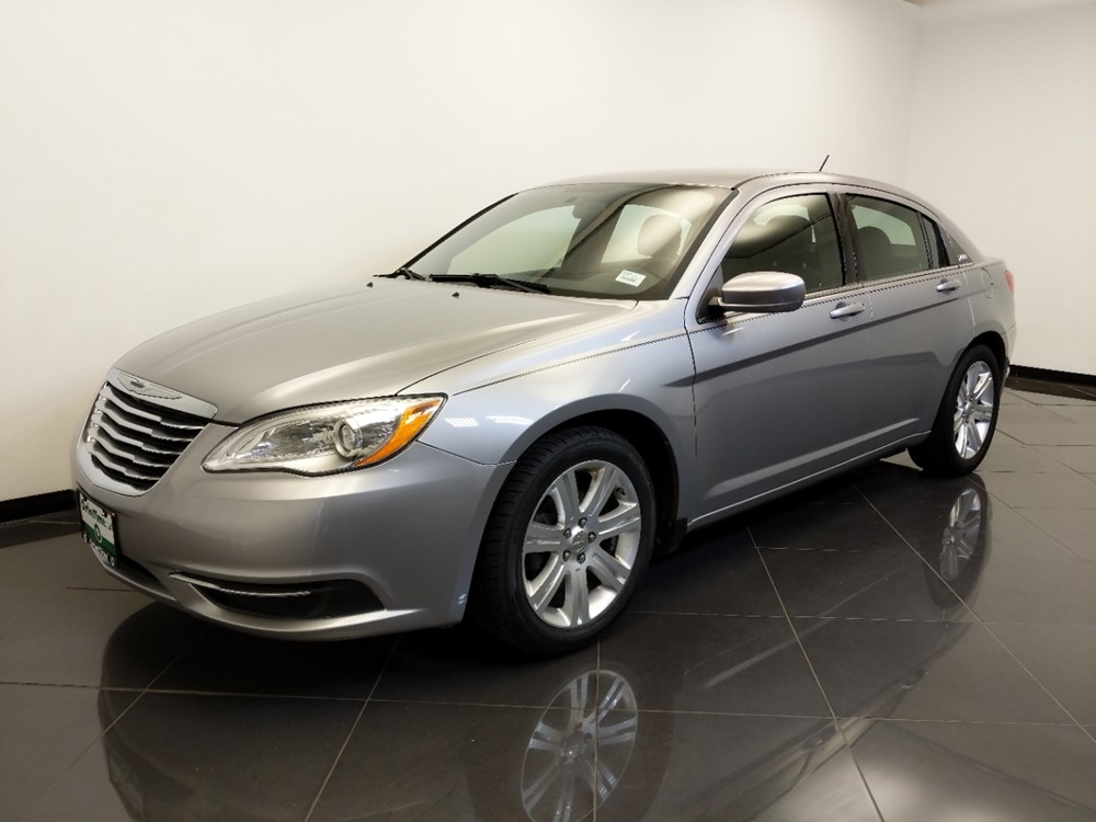 2013 Chrysler 200 - Driver Front Side