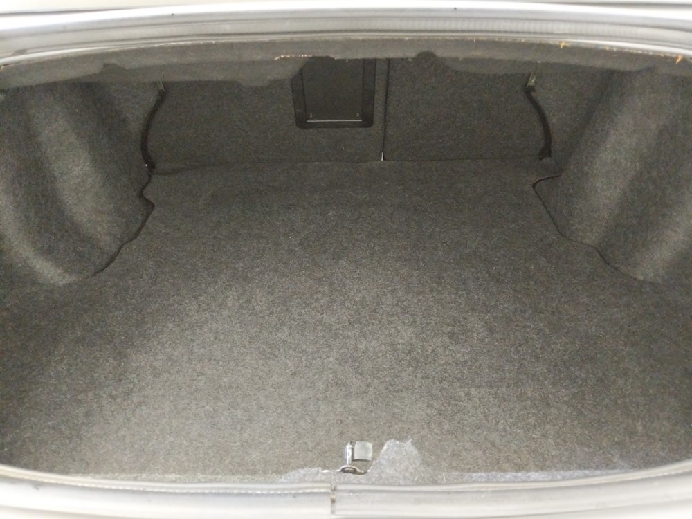 2013 Chrysler 200 - Trunk