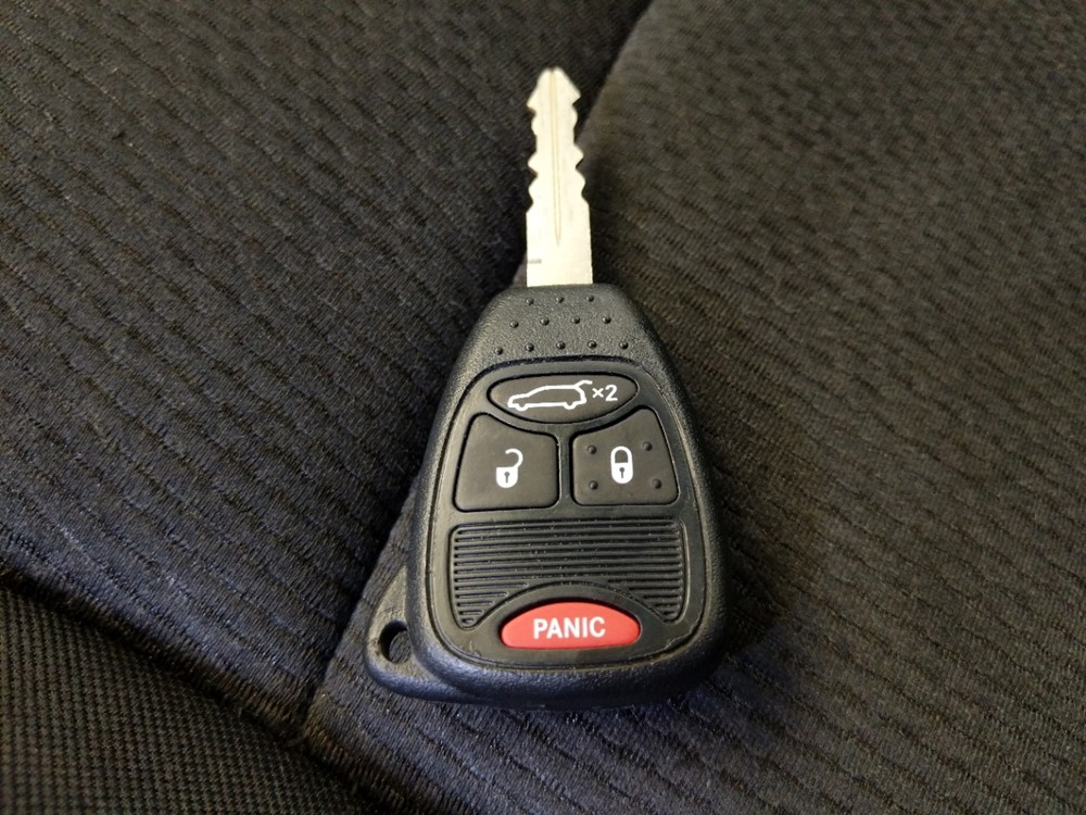 2013 Chrysler 200 - Keys
