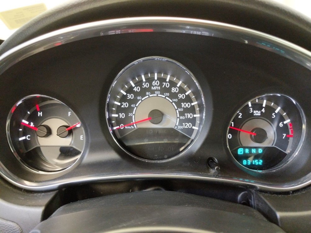 2013 Chrysler 200 - Odometer Close Up